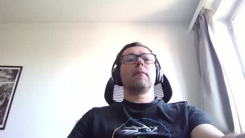 shytoyboy__ online show from April 25, 8:17 am