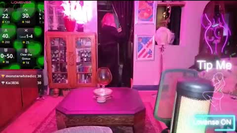 shytrans_uk online show from March 31, 9:26 pm