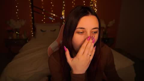 Snapshot of shyy_jany chatting on January 18, 2:43 pm shyy_jany online show from January 18, 2:43 pm