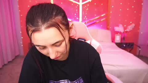 Snapshot of shyy_jany chatting on February 11, 3:39 pm shyy_jany online show from February 11, 3:39 pm