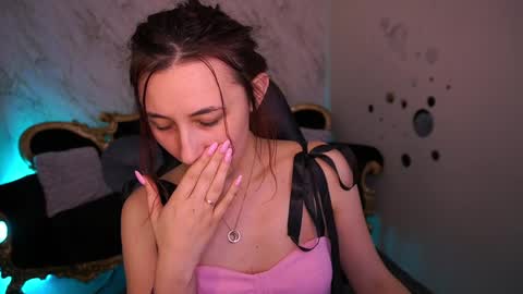 shyy_jany online show from April 4, 2:03 pm