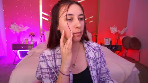 Snapshot of shyy_jany chatting on May 20, 1:06 pm shyy_jany online show from May 20, 1:06 pm