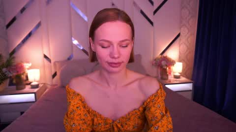 Snapshot of shyysiren chatting on April 25, 8:28 am shyysiren online show from April 25, 8:28 am