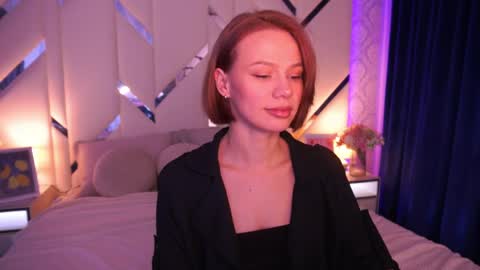 Snapshot of shyysiren chatting on May 12, 1:19 pm shyysiren online show from May 12, 1:19 pm