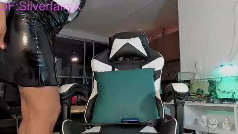 Snapshot of sickfairyx chatting on October 2, 6:31 am Mich online show from October 2, 6:31 am