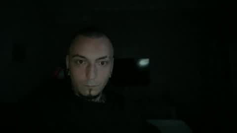 Snapshot of sidvicious23cm chatting on March 18, 10:24 pm sidvicious23cm online show from March 18, 10:24 pm