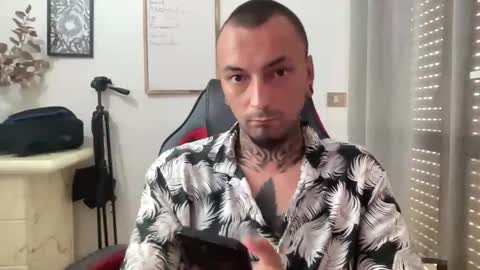 Snapshot of sidvicious23cm chatting on May 4, 10:11 am sidvicious23cm online show from May 4, 10:11 am