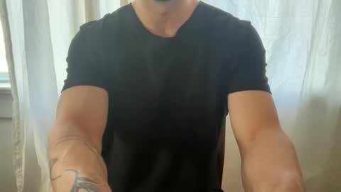 Snapshot of sie273 chatting on April 19, 2:27 pm sie273 online show from April 19, 2:27 pm