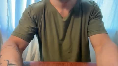 Snapshot of sie273 chatting on April 24, 3:25 pm sie273 online show from April 24, 3:25 pm