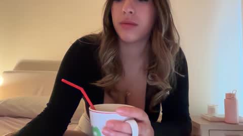 Snapshot of sieena chatting on October 26, 8:59 pm Siena online show from October 26, 8:59 pm