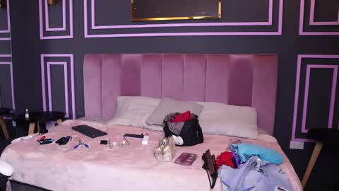 Siena online show from April 8, 7:14 pm