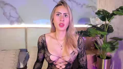 sienna belluccii online show from August 6, 11:12 am