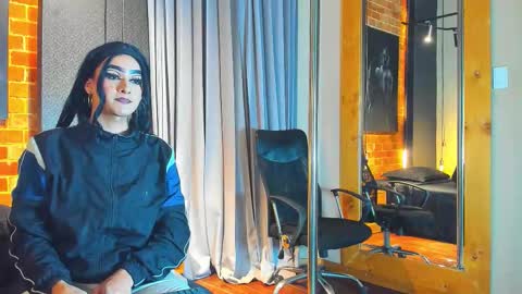 SinnaDark online show from March 14, 11:15 am