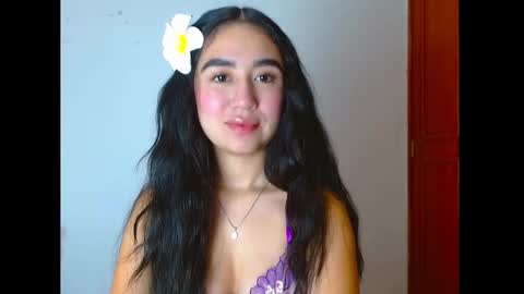 Snapshot of sienna_lorens chatting on March 4, 9:26 am Amber online show from March 4, 9:26 am