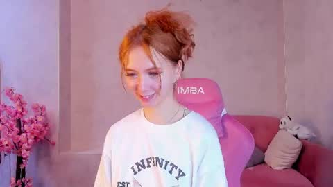 Sienna online show from June 25, 9:14 am