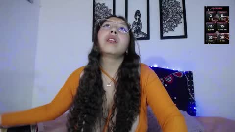 Snapshot of sienna_rose_pym chatting on March 3, 12:11 pm Sienna online show from March 3, 12:11 pm