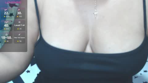 Snapshot of sienna_sex chatting on May 24, 10:26 pm sienna online show from May 24, 10:26 pm