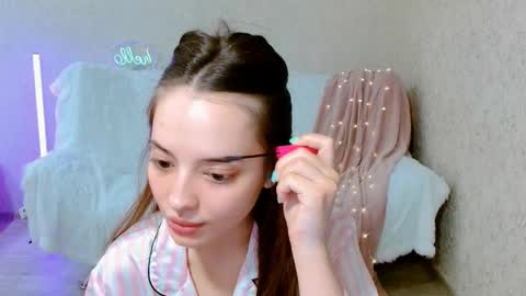 Snapshot of siennamia chatting on May 31, 6:42 pm Sienna Mia online show from May 31, 6:42 pm