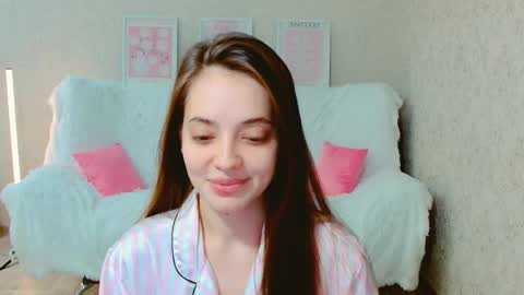 Snapshot of siennamia chatting on June 7, 4:44 pm Sienna Mia online show from June 7, 4:44 pm