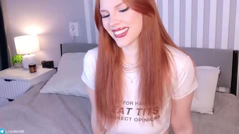 Snapshot of siennawave chatting on September 8, 8:41 pm Liah online show from September 8, 8:41 pm