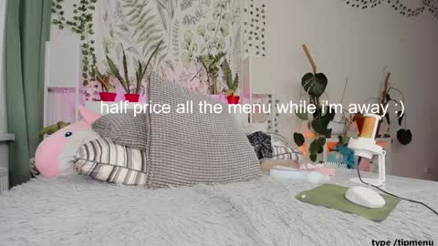 Snapshot of sierra_diamond chatting on January 4, 3:49 pm Si online show from January 4, 3:49 pm