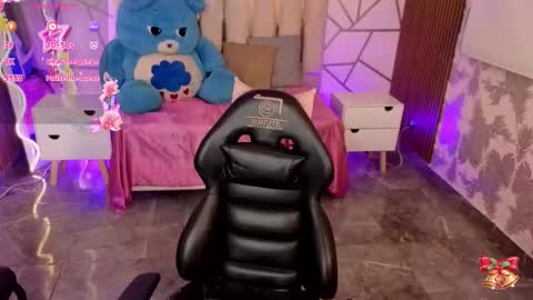 Siiam Tay online show from December 3, 3:14 am