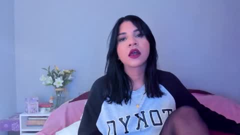 Snapshot of siirena chatting on December 1, 7:19 pm siirena online show from December 1, 7:19 pm