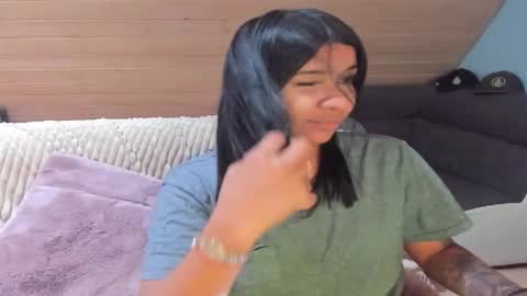 Snapshot of siirena chatting on February 23, 7:17 am siirena online show from February 23, 7:17 am