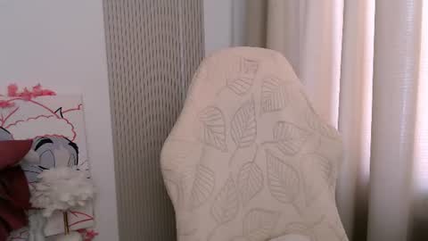 Snapshot of silk_ann chatting on July 12, 5:31 am silk_ann online show from July 12, 5:31 am