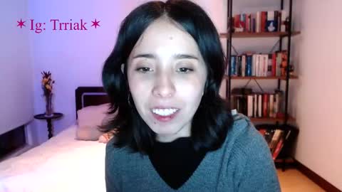 silkbite online show from March 25, 11:33 pm