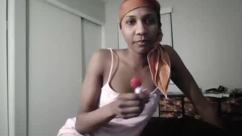 Onyx online show from February 20, 11:11 am