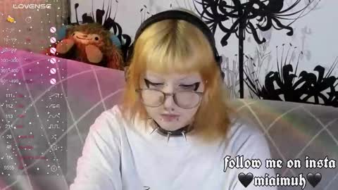 Snapshot of silly_soul chatting on September 9, 2:00 am Mia online show from September 9, 2:00 am