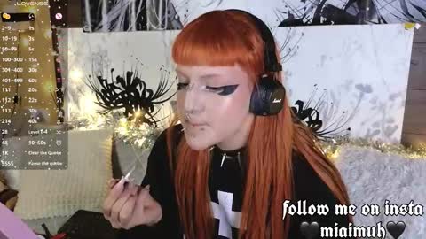 Snapshot of silly_soul chatting on January 8, 11:18 pm Mia online show from January 8, 11:18 pm