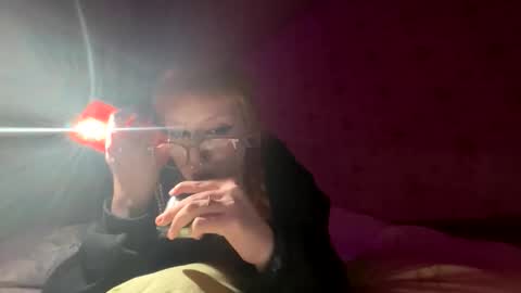 Snapshot of silly_soul chatting on February 9, 9:52 pm Mia online show from February 9, 9:52 pm