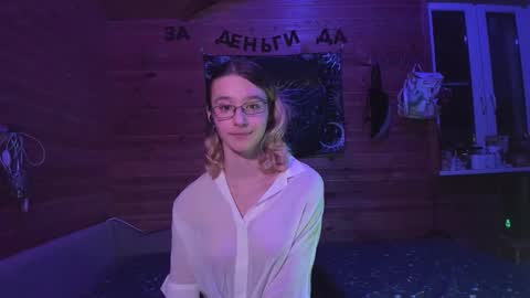 Kate online show from March 1, 7:16 pm