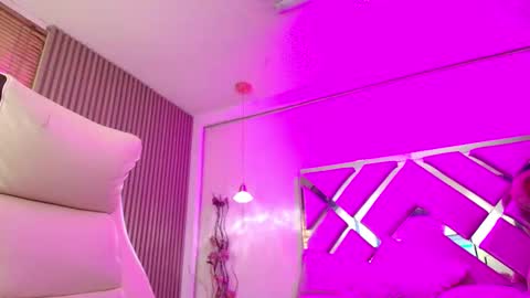 SIlvana  online show from November 13, 1:54 pm