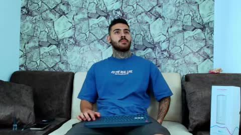 silavno online show from December 6, 9:46 pm