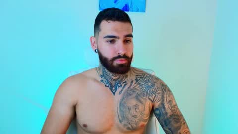 Snapshot of silvano_torrez chatting on January 18, 3:38 pm silavno online show from January 18, 3:38 pm