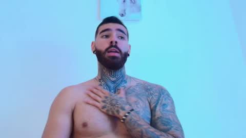 Snapshot of silvano_torrez chatting on February 2, 5:33 pm silavno online show from February 2, 5:33 pm