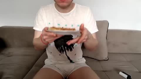 Snapshot of silverbob2024 chatting on March 12, 9:34 am Sir online show from March 12, 9:34 am