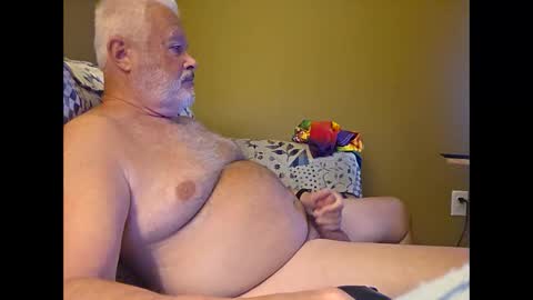 Snapshot of silverdaddy_1955 chatting on May 1, 9:36 am Daddy Bear online show from May 1, 9:36 am