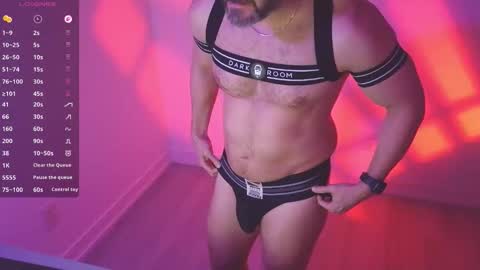 Snapshot of silverfawkesx chatting on February 2, 1:15 am silverfawkesx online show from February 2, 1:15 am