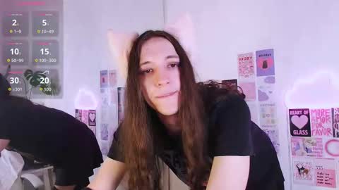 silvermuse online show from March 2, 11:33 pm