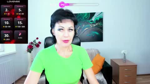 Silvia Wallec online show from September 28, 5:57 am