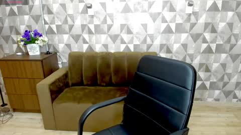 silviarosse online show from April 29, 11:14 am