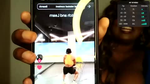 Snapshot of siminfox chatting on May 19, 1:56 am Simin Fox online show from May 19, 1:56 am