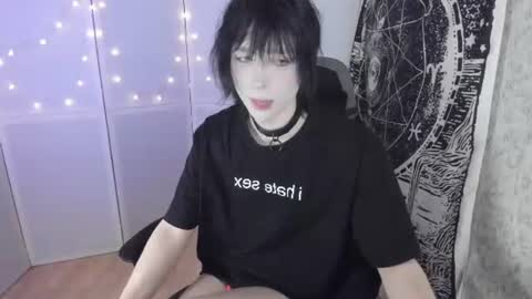 Snapshot of simochka_ chatting on August 4, 7:27 pm Simochka online show from August 4, 7:27 pm
