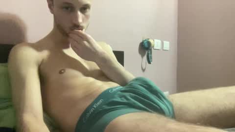 Snapshot of simoe_deoptjh chatting on January 5, 10:19 pm simo depth online show from January 5, 10:19 pm
