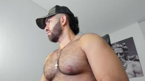 Snapshot of simon_leon01 chatting on May 16, 2:19 am simon_leon01 online show from May 16, 2:19 am