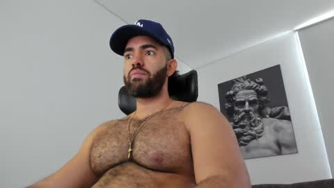 Snapshot of simon_leon01 chatting on May 18, 2:56 pm simon_leon01 online show from May 18, 2:56 pm